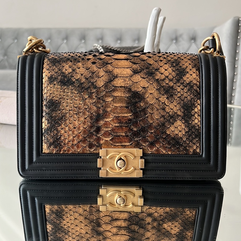 Chanel python Purse - Picture 5 of 5
